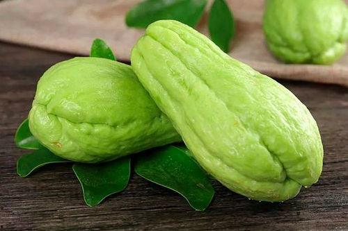 吃梨瓜嘴巴发麻,揭秘吃梨瓜嘴巴发麻的奥秘