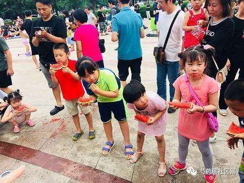 吃瓜趣味运动宣传,趣味运动乐翻天